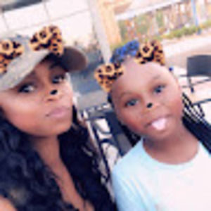 Meet your Posher, Tia